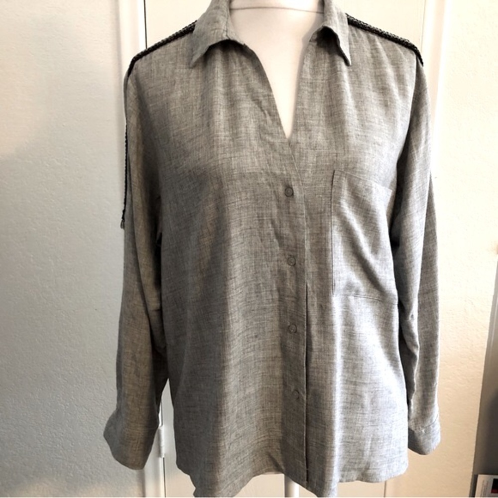 EUC Zara blouse w/ roll up sleeves
